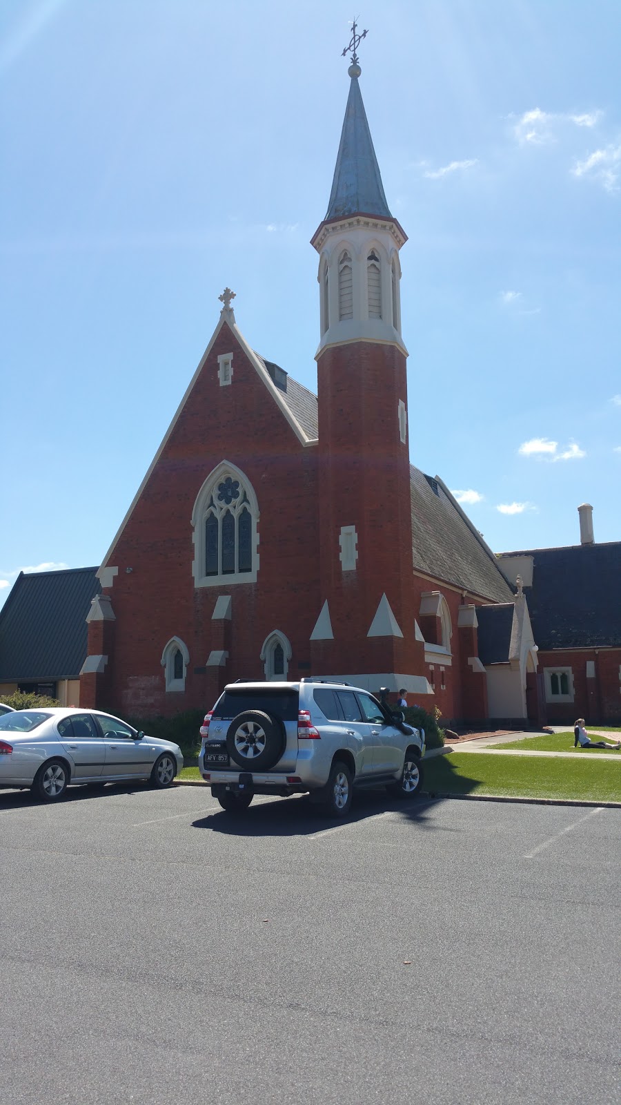 St. Bernards Catholic Church | church | 61 Lerderderg St, Bacchus Marsh VIC 3340, Australia | 0353672069 OR +61 3 5367 2069