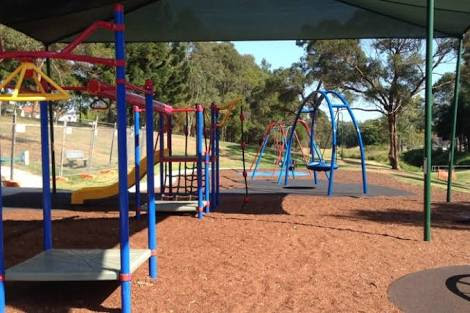 Glindemann Park | park | Logan Rd, Holland Park QLD 4121, Australia | 0734038888 OR +61 7 3403 8888