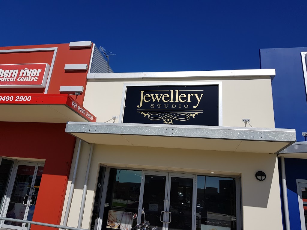 Jewellery Studio | jewelry store | Unit 1B/1 Holmes St, Southern River WA 6110, Australia | 0893984848 OR +61 8 9398 4848