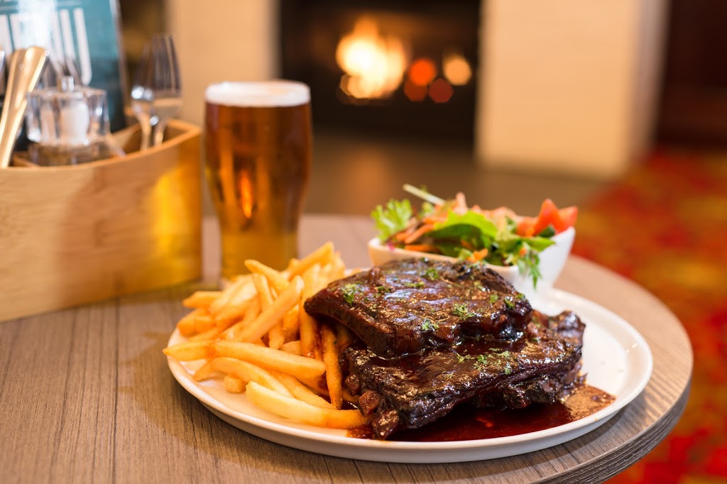 Pacific Pines Tavern | restaurant | 8 Hotham Dr, Pacific Pines QLD 4211, Australia | 0755806100 OR +61 7 5580 6100