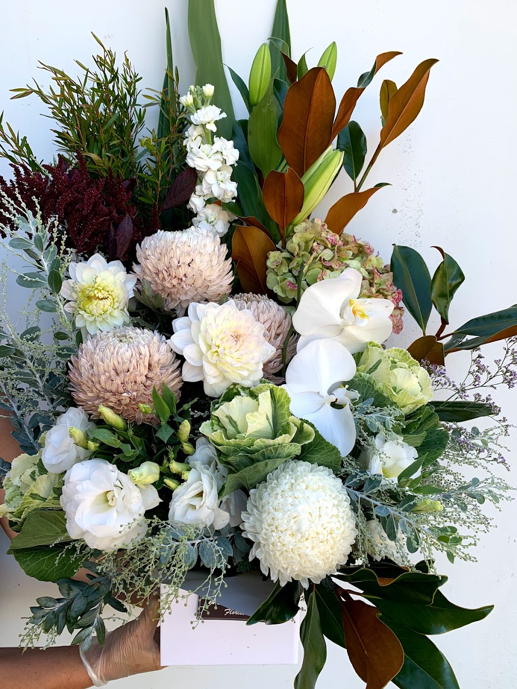 Magnolia Florist | florist | 221-A Lake Entrance Rd, Shellharbour City Centre NSW 2529, Australia | 0242957256 OR +61 2 4295 7256