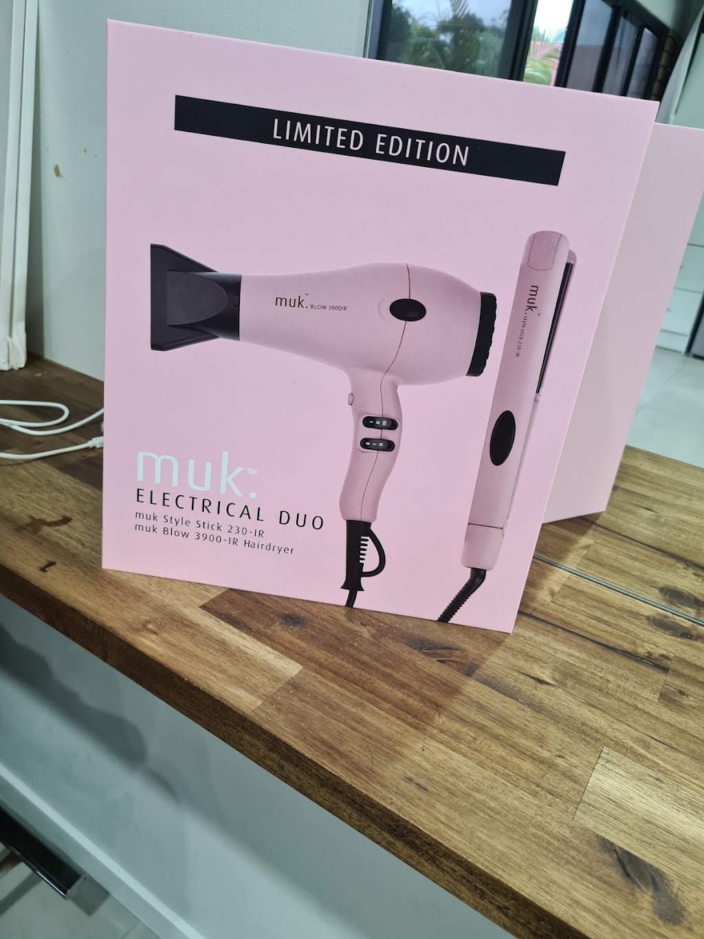 Gold Hair and Beauty | Blue Heeler Dr, New Beith QLD 4124, Australia | Phone: 0403 882 858