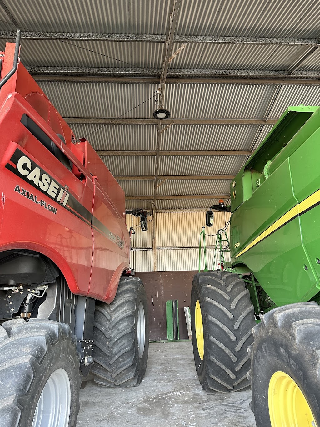 Dusten Ag | 17 Canterbury Rd, Emerald QLD 4720, Australia | Phone: 0497 545 568