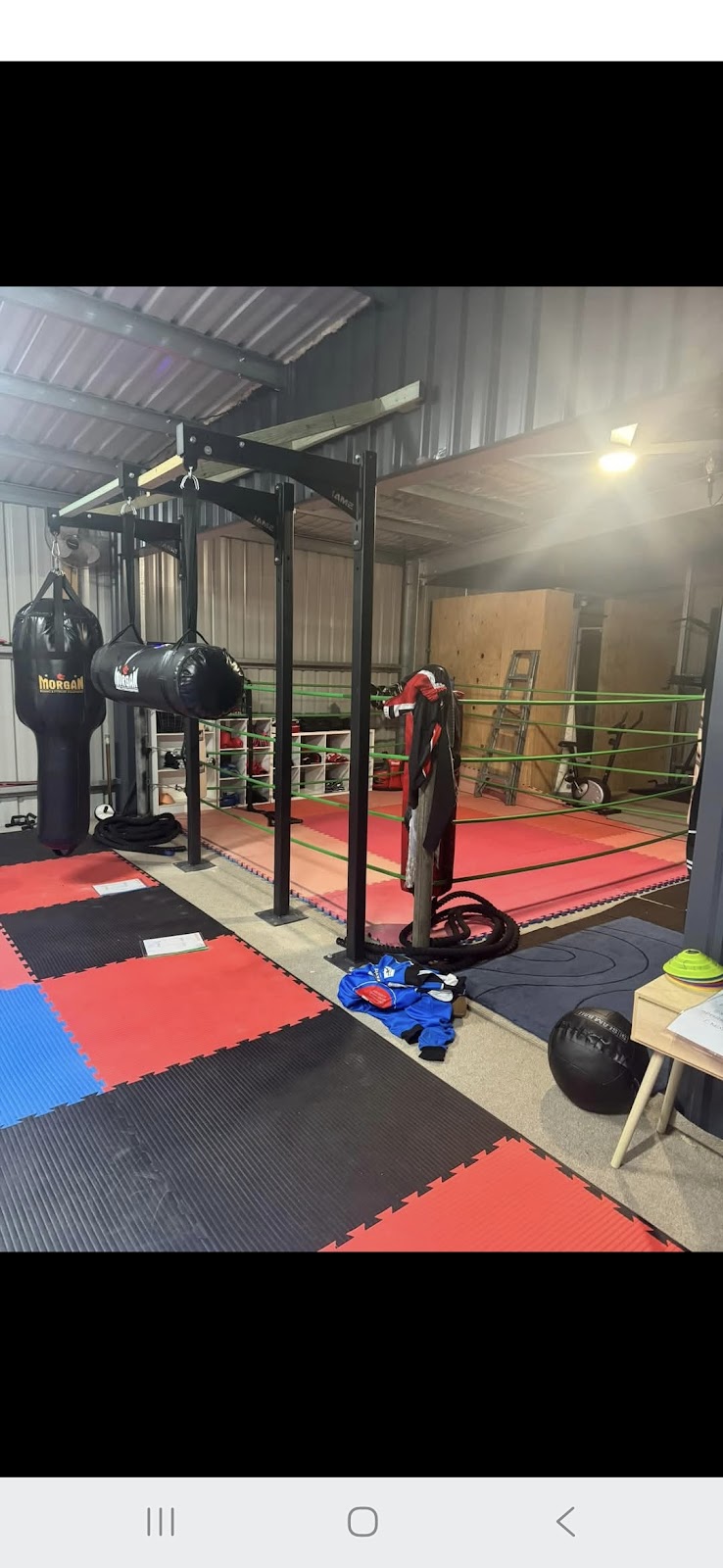Universial kickboxing | 591 Duns Creek Rd, Duns Creek NSW 2321, Australia | Phone: 0498 184 636