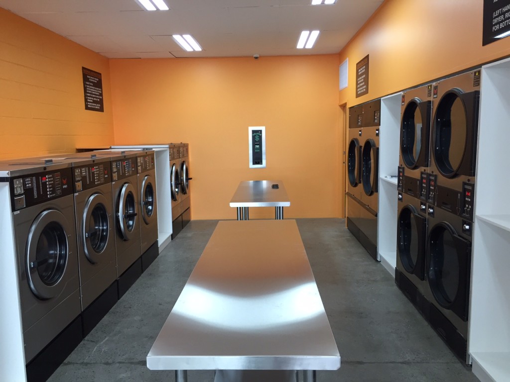 Kilsyth South Coin Laundry | laundry | 7/102 Canterbury Rd, Kilsyth VIC 3137, Australia | 0397282590 OR +61 3 9728 2590