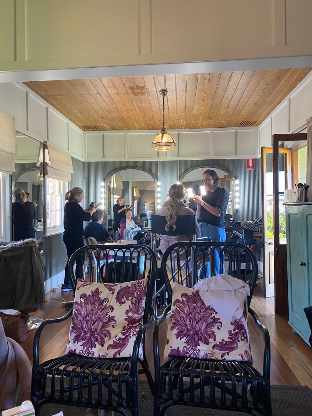Joanne Bentley Makeup Artist | Wearden Rd, Belrose NSW 2085, Australia | Phone: 0403 946 893