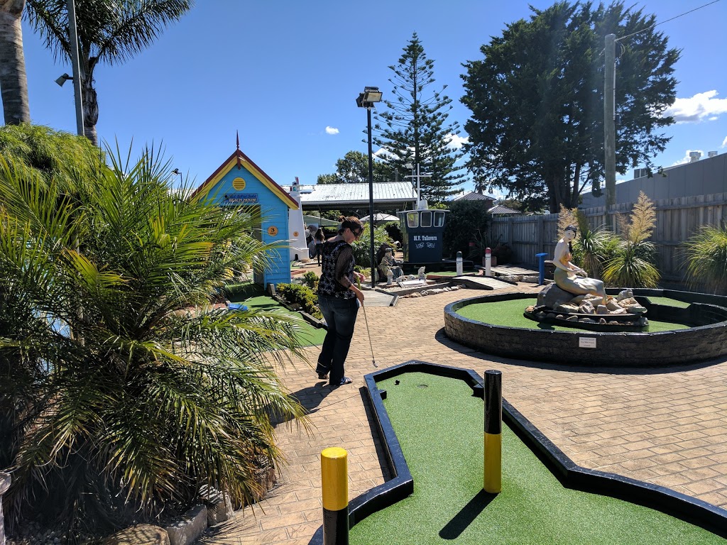 Esplanade Mini Golf |  | 461 Esplanade, Lakes Entrance VIC 3909, Australia | 0351552294 OR +61 3 5155 2294