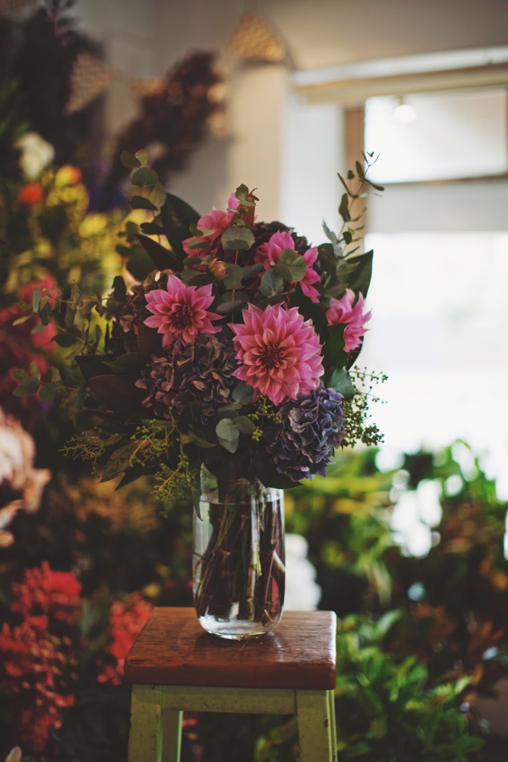 The Village Florist | florist | 1/37 Alexandra St, Hunters Hill NSW 2110, Australia | 0298794444 OR +61 2 9879 4444