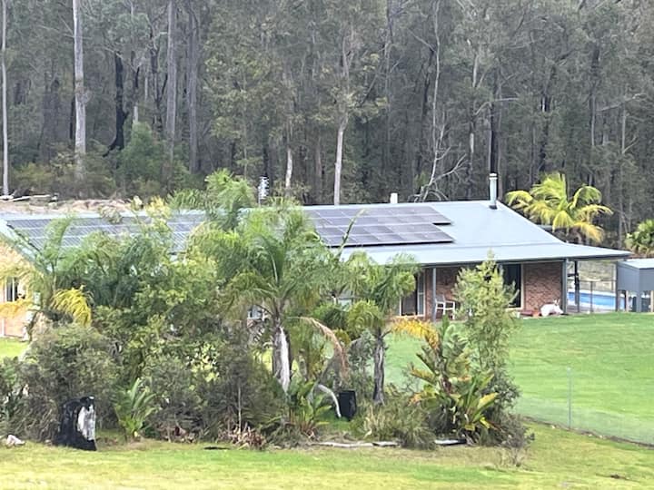 Bimbimbie Retreat | 1560 Princes Hwy, Bimbimbie NSW 2536, Australia | Phone: 0423 298 507