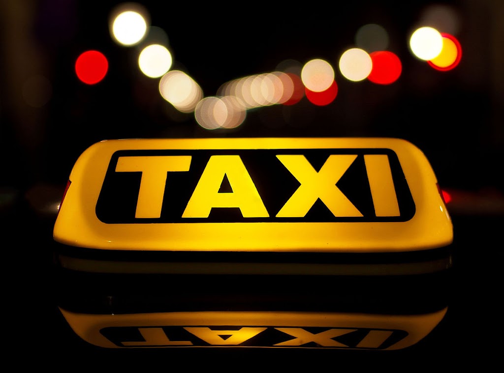 Easy Taxi Melbourne | 37 Quattro Ave, Cranbourne East VIC 3977, Australia | Phone: (03) 5900 3502