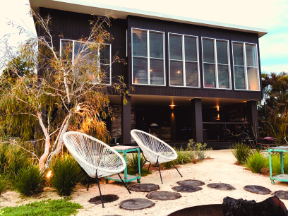 Akuna Luxury Waterfront Retreat | 20 N Shore Dr, North Shore NSW 2444, Australia | Phone: 0400 370 977