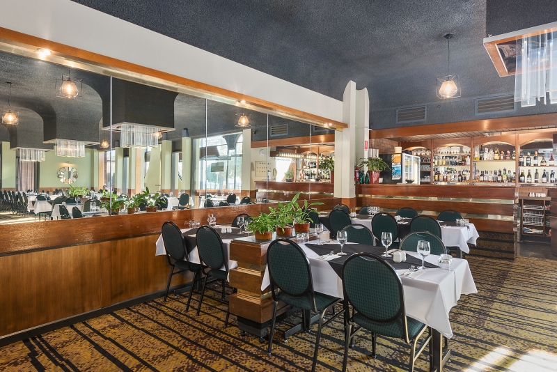 Raindrops Restaurant | restaurant | 9 North Terrace, Burnie TAS 7320, Australia | 0364314866 OR +61 3 6431 4866
