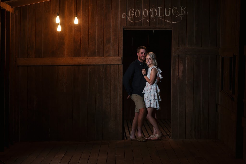 Toowoomba Wedding Photography | 38 Brimblecombe Dr, Middle Ridge QLD 4350, Australia | Phone: 0411 323 814