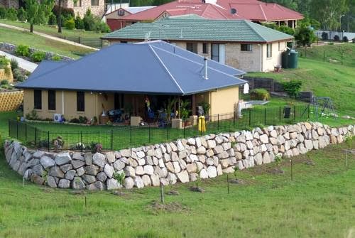 Rock Retaining Walls - Precision Boulder Walls Pty Ltd | store | 25 Georgia St, Godwin Beach QLD 4511, Australia | 0413494542 OR +61 413 494 542