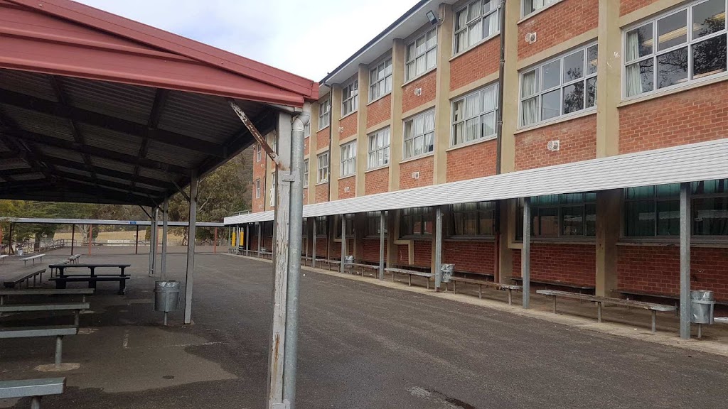 Lithgow High School | school | 1A Pau Street, Lithgow NSW 2790, Australia | 0263521422 OR +61 2 6352 1422