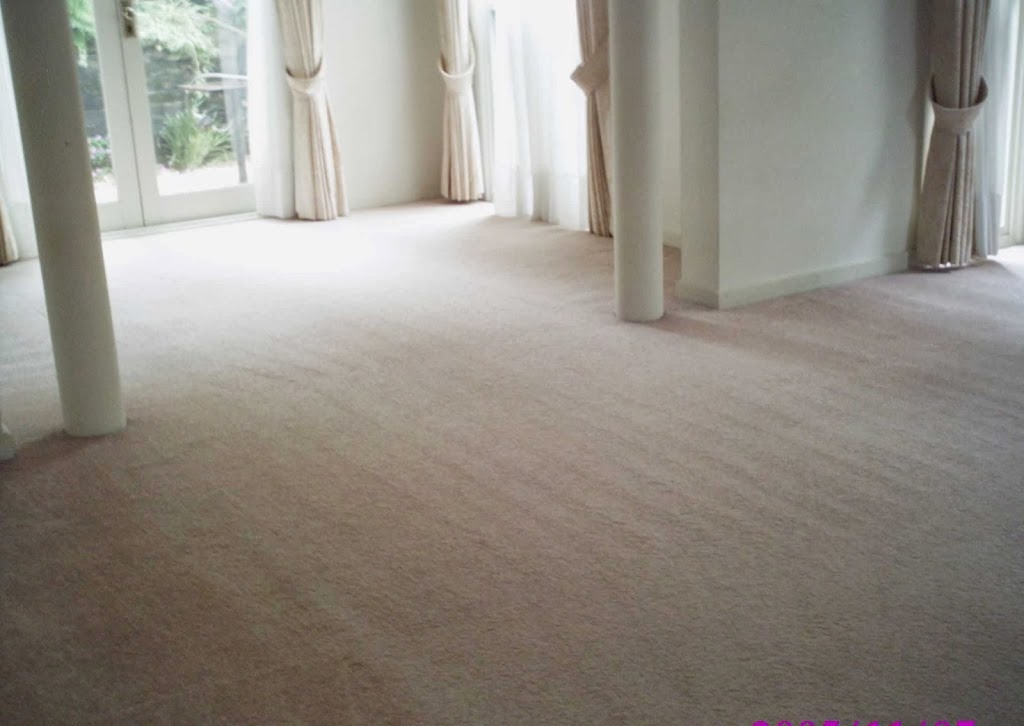 Derek Jeanneret Carpet Cleaning | 237 Macpherson St, Warriewood NSW 2102, Australia | Phone: 0411 180 495