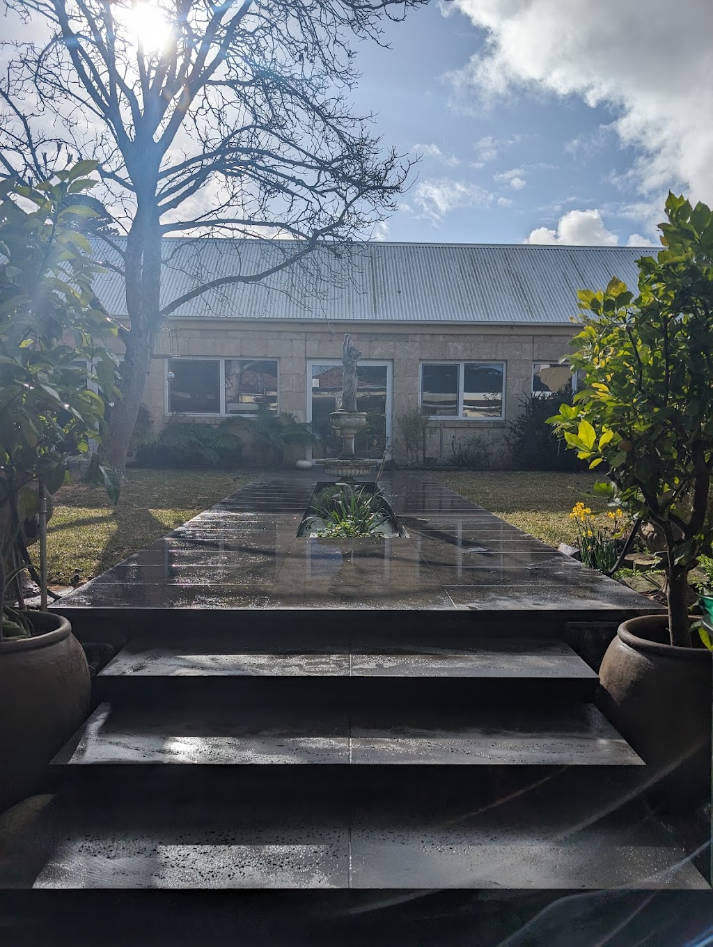 Tower Hill Landscapes | 1 Anzac Ave, Koroit VIC 3282, Australia | Phone: 0439 626 464