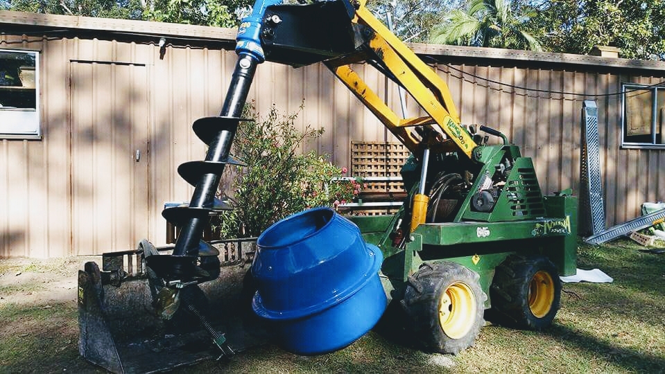 Sunnycoast Maintenance and Kanga Loader | general contractor | 260 Peachester Rd, Beerwah QLD 4519, Australia | 0428250353 OR +61 428 250 353