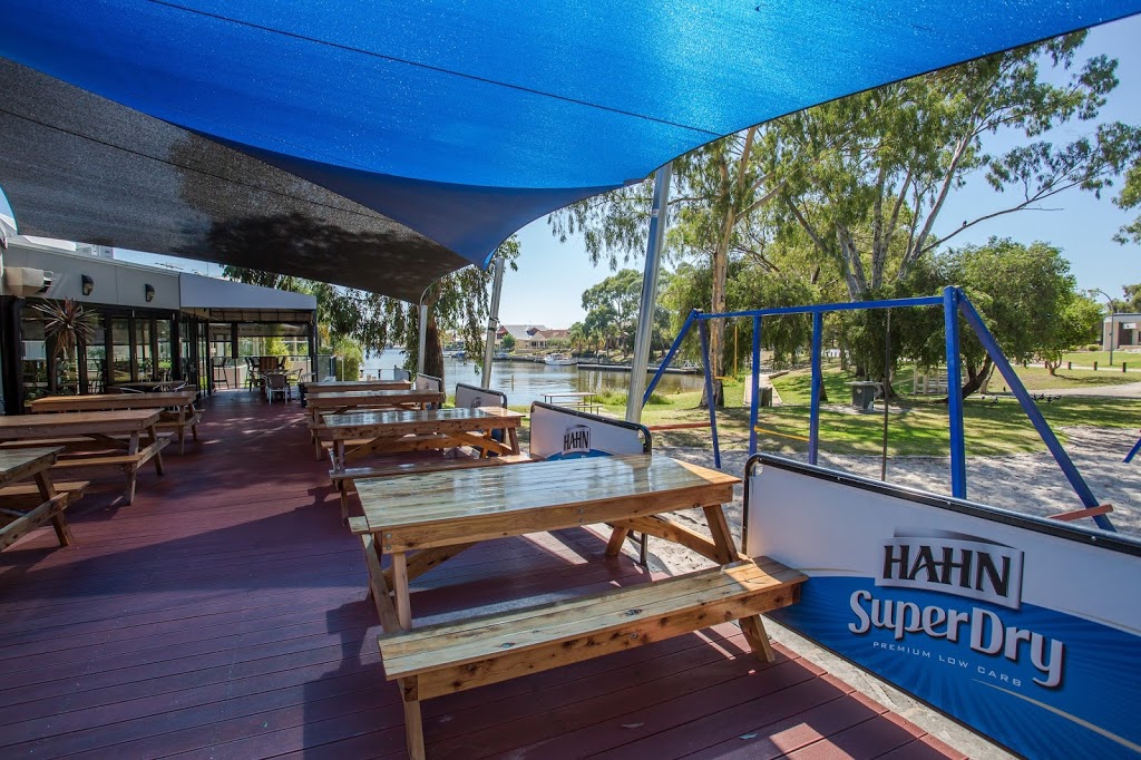 Sandy Cove Tavern | 146 S Yunderup Rd, South Yunderup WA 6208, Australia | Phone: (08) 9537 6155