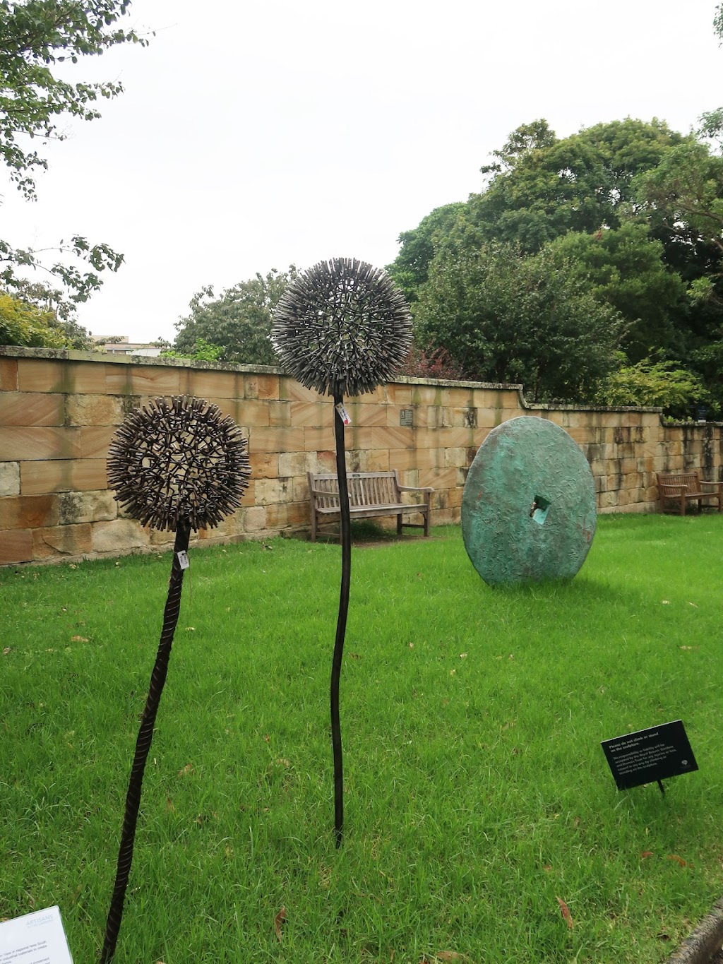 Lion Gate Lodge | Mrs Macquaries Rd, Sydney NSW 2000, Australia | Phone: (02) 9231 8111
