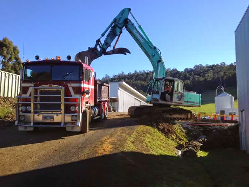 Kerry Vince Builders & Earthmoving | 20 Cranes Rd, Allens Rivulet TAS 7150, Australia | Phone: 0418 396 634