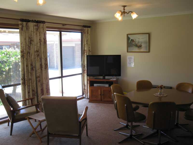 Campbell Holiday Home | lodging | 49/47 Pascoe St, Apollo Bay VIC 3233, Australia | 0352372600 OR +61 3 5237 2600