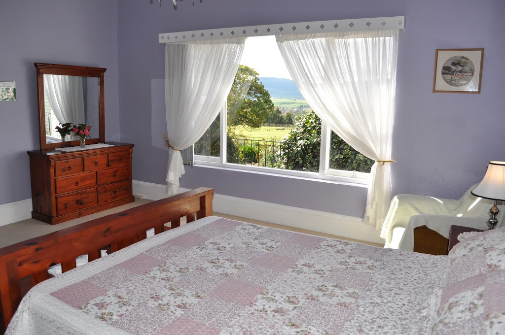 Roslyn House Bed and Breakfast | 233 Uxbridge Rd, Bushy Park TAS 7140, Australia | Phone: (03) 6286 1287
