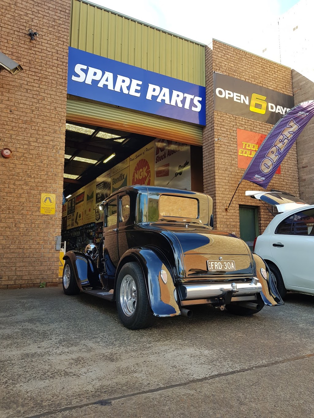 Burson Auto Parts Botany | 36 Sir Joseph Banks St, Botany NSW 2019, Australia | Phone: (02) 9316 6800