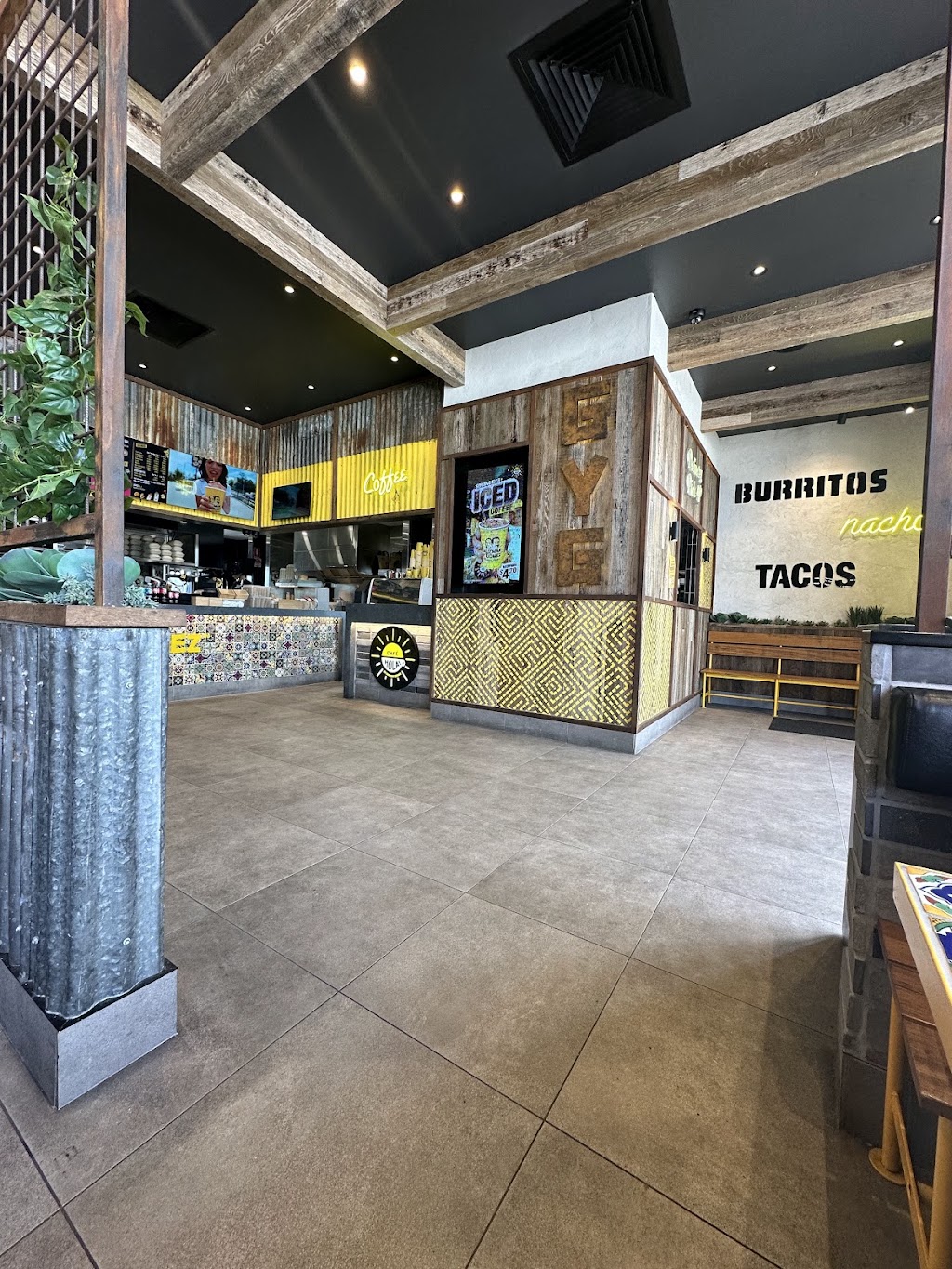 Guzman y Gomez - Tighes Hill DT | 110 Elizabeth St, Tighes Hill NSW 2297, Australia | Phone: (02) 4622 9337