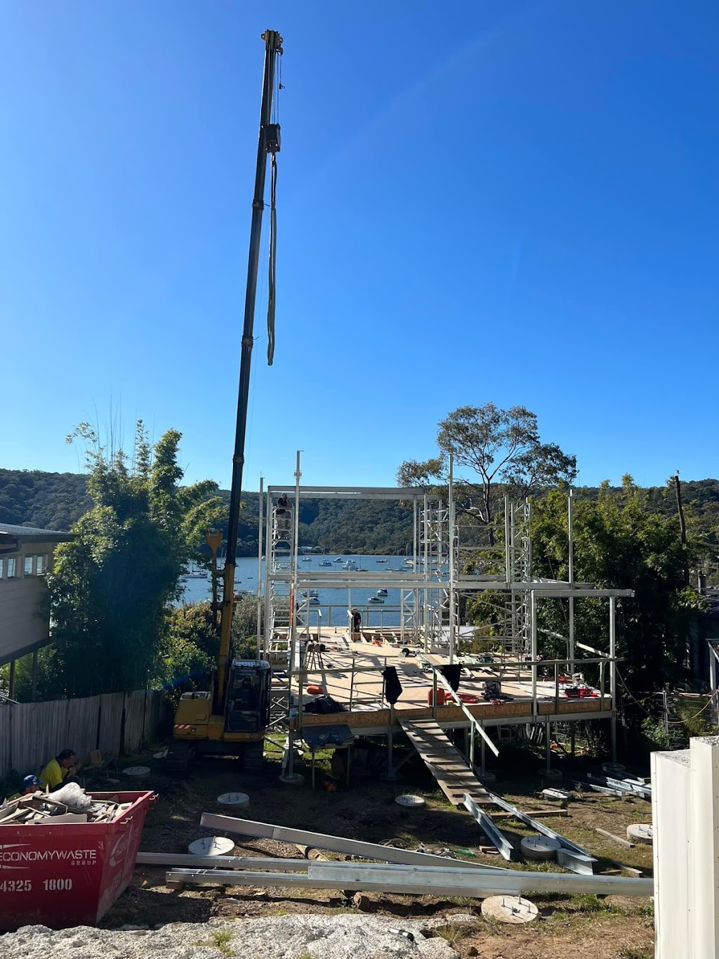 Newcastle Cranes | 50 Mitchell Rd, Cardiff NSW 2285, Australia | Phone: (02) 4961 5777