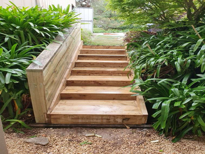Lavelle Landscapes and Constructions | 9 Loris Cl, Grovedale VIC 3216, Australia | Phone: 0458 176 386