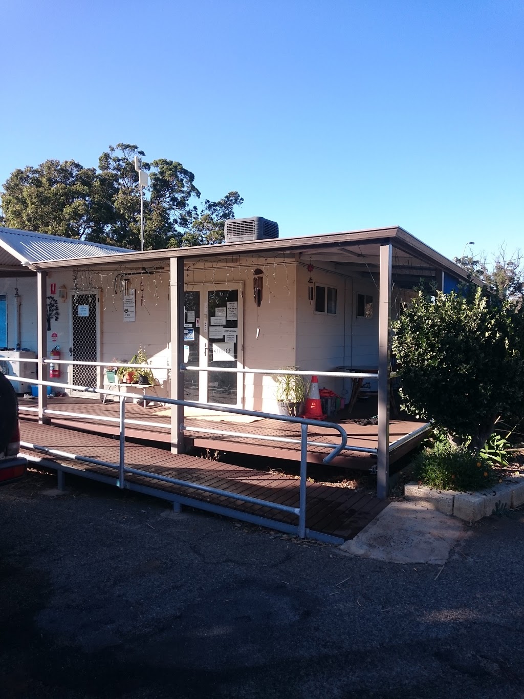 Narrogin Caravan Park | rv park | 80 Williams Rd, Narrogin WA 6312, Australia | 0427478333 OR +61 427 478 333