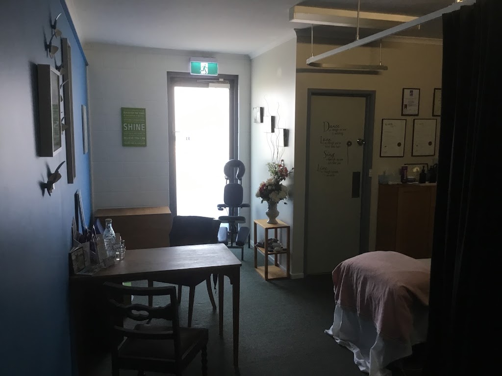 Catherine Ross Massage & Bowen Therapy | 8-40 Grant St, Sebastopol VIC 3356, Australia | Phone: 0429 630 719