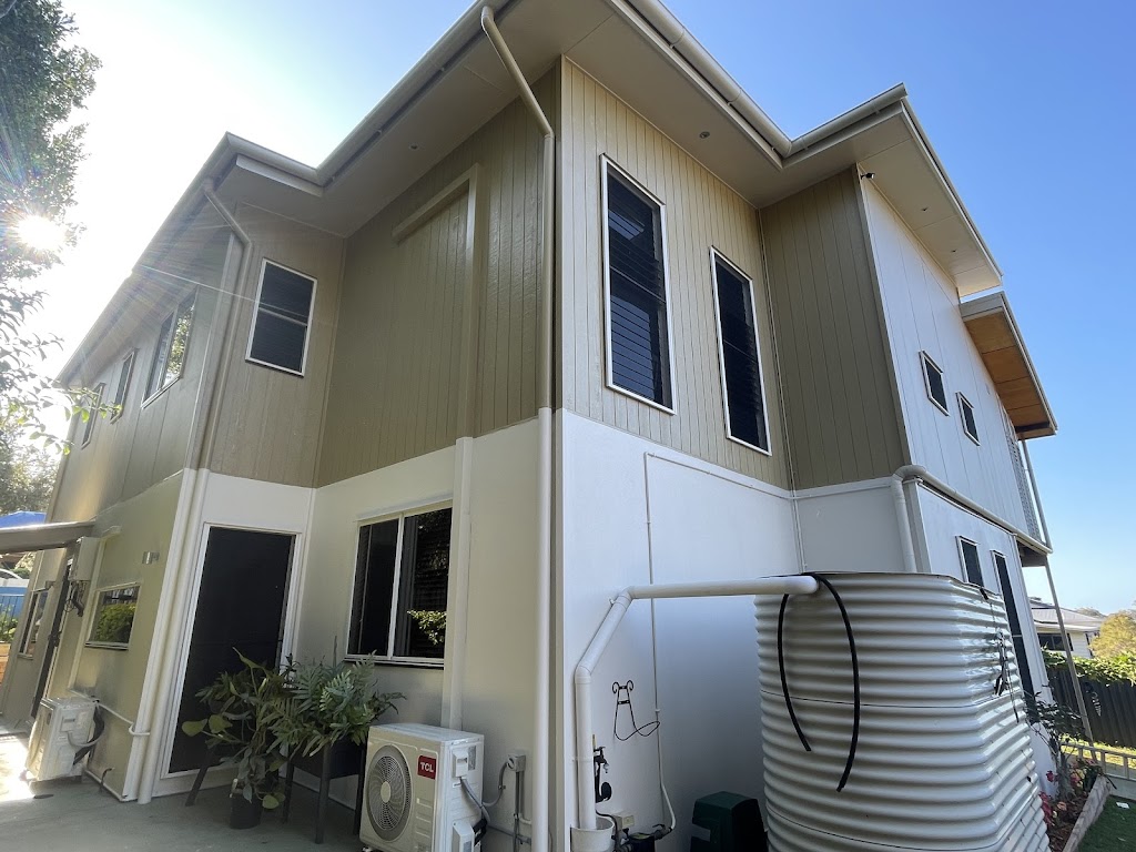 Bay islands painting company | 15 Jackson Rd, Russell Island QLD 4184, Australia | Phone: 0422 868 779