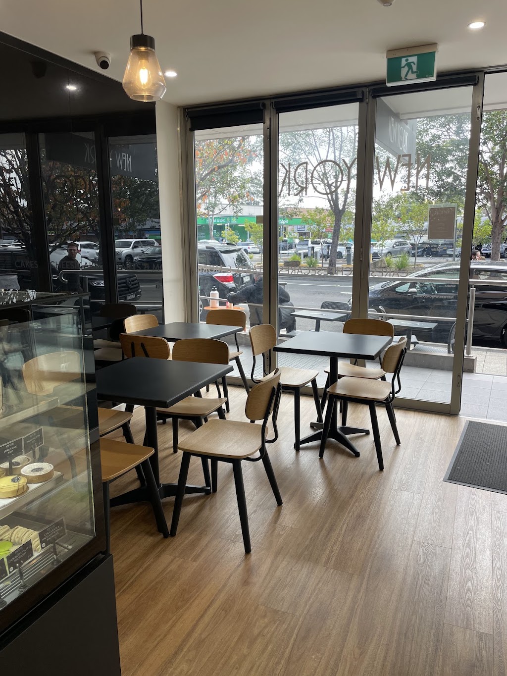 Patisserie New York Revesby | Shop 3/19 Marco Ave, Revesby NSW 2212, Australia | Phone: (02) 8764 7792