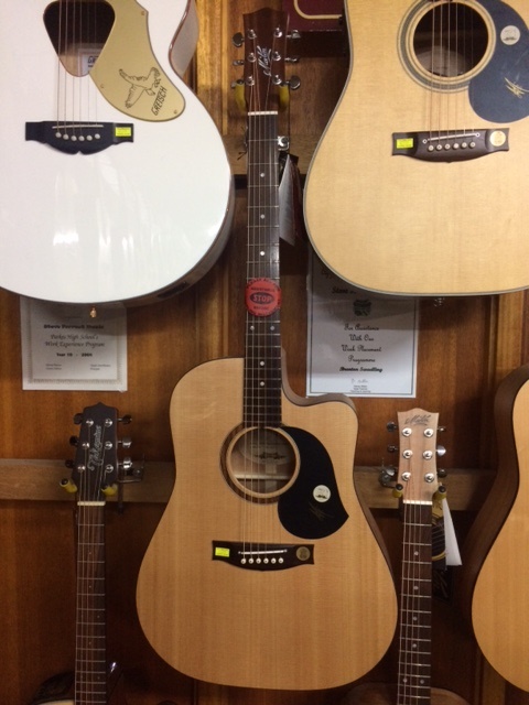 Steve Forrest Music Tuggerah | electronics store | 112 Pacific Hwy, Tuggerah NSW 2259, Australia | 0243535490 OR +61 2 4353 5490