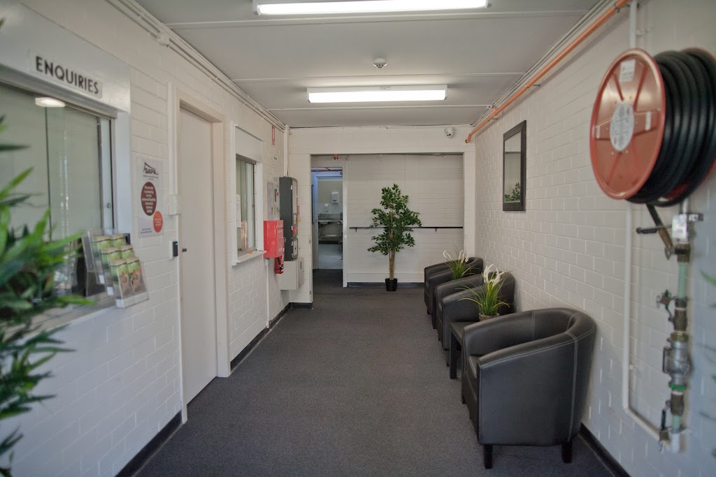 Greenslopes House | 691 Logan Rd, Greenslopes QLD 4120, Australia | Phone: (07) 3172 3042