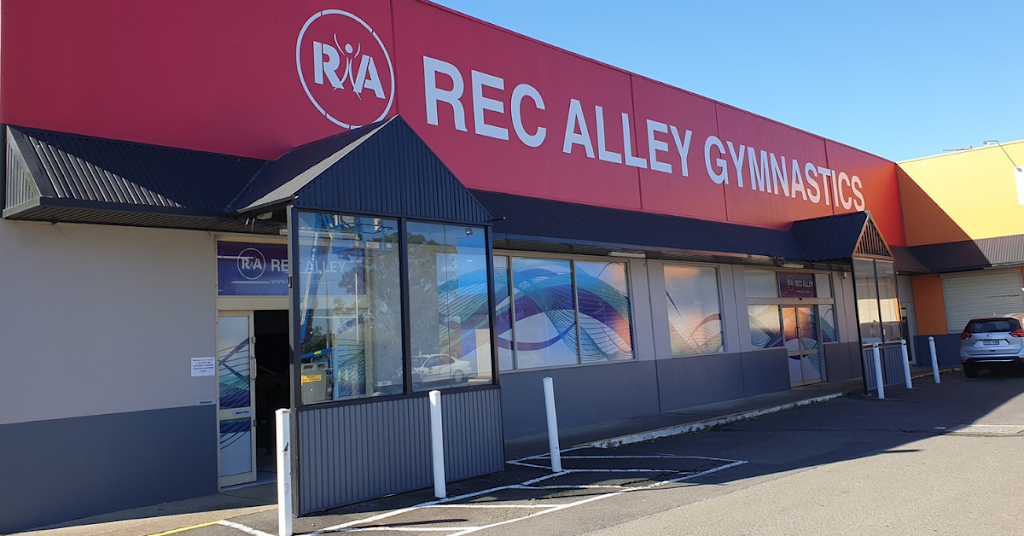 Rec Alley Minto | Shop 7/16 Swettenham Rd, Minto NSW 2566, Australia | Phone: (02) 8107 9953