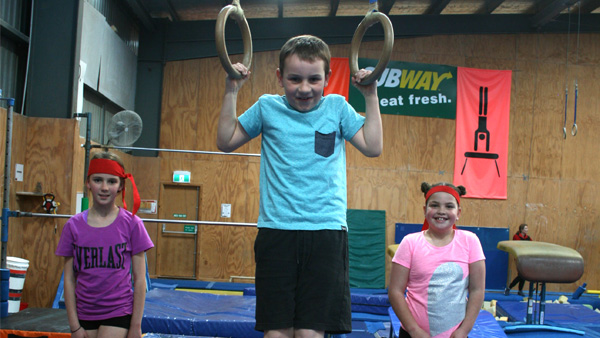 YMCA Newtown Stadium | 25-33 Riversdale Rd, Newtown VIC 3220, Australia | Phone: (03) 5223 2714