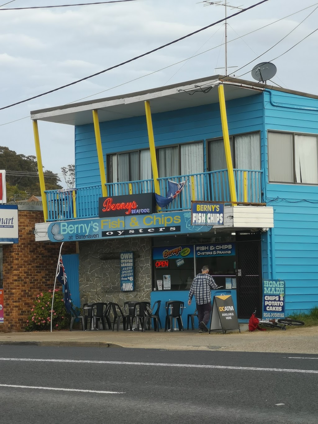 Bernys at Batehaven | meal takeaway | 246 Beach Rd, Batehaven NSW 2536, Australia | 0244724947 OR +61 2 4472 4947