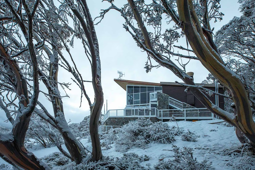 Thirroul Ski Club |  | 2 Billy Button Pl, Perisher Valley NSW 2624, Australia | 0264575335 OR +61 2 6457 5335