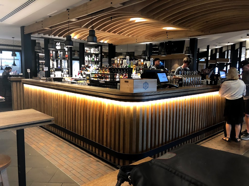 Two Johns Taphouse | restaurant | Terminal 2 + 4, Melbourne Airport VIC 3045, Australia | 0393300946 OR +61 3 9330 0946