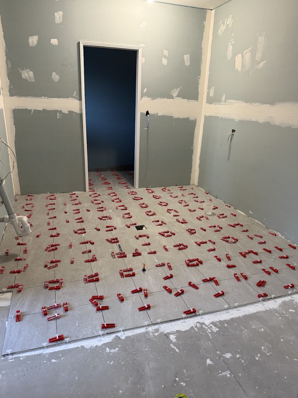 Dans Bathrooms & Tiling | 10 Capstone Terrace, Glenmore Park NSW 2745, Australia | Phone: 0480 231 559