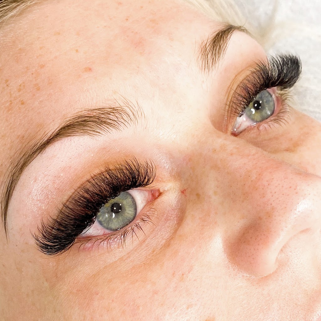 Lash Out Skin Clinic | Unit 6/240 Brisbane Rd, Arundel QLD 4214, Australia | Phone: 0405 511 662