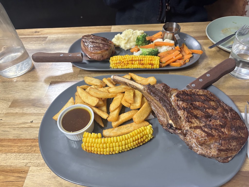 Black Ridge Restaurant Bar & Grill Forbes N.S.W | 22/34 Parkes Rd, Forbes NSW 2871, Australia | Phone: (02) 6850 1235