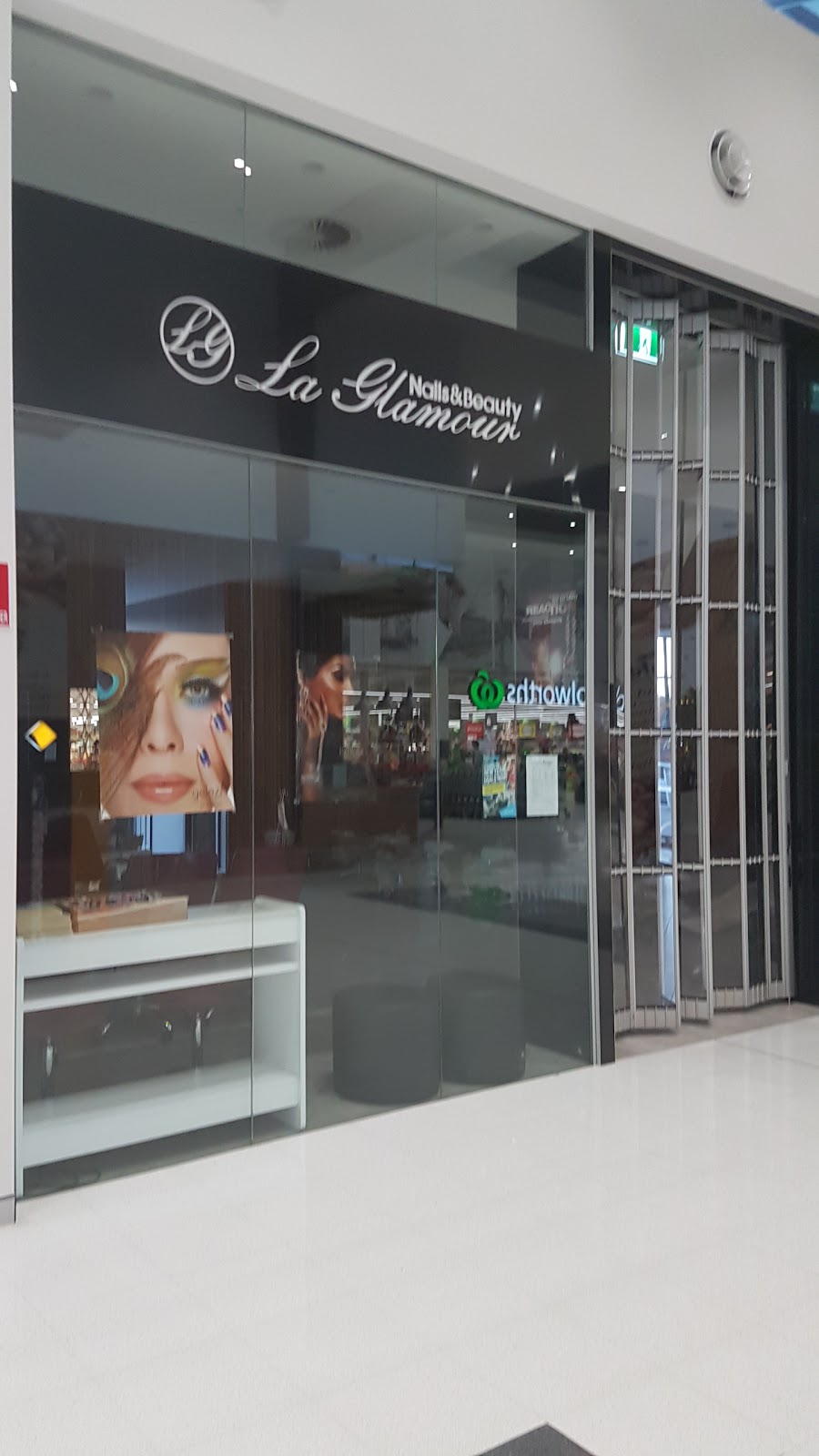 La Glamour Nails & Beauty | beauty salon | 167 The Wool Rd, Vincentia NSW 2540, Australia | 0244439551 OR +61 2 4443 9551