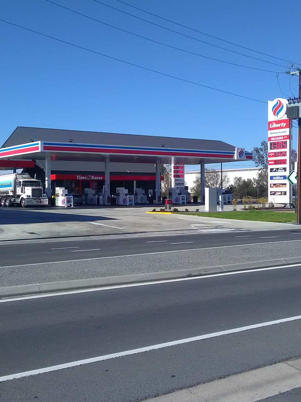 Liberty Port Adelaide | gas station | 337 St Vincent St E, Port Adelaide SA 5015, Australia