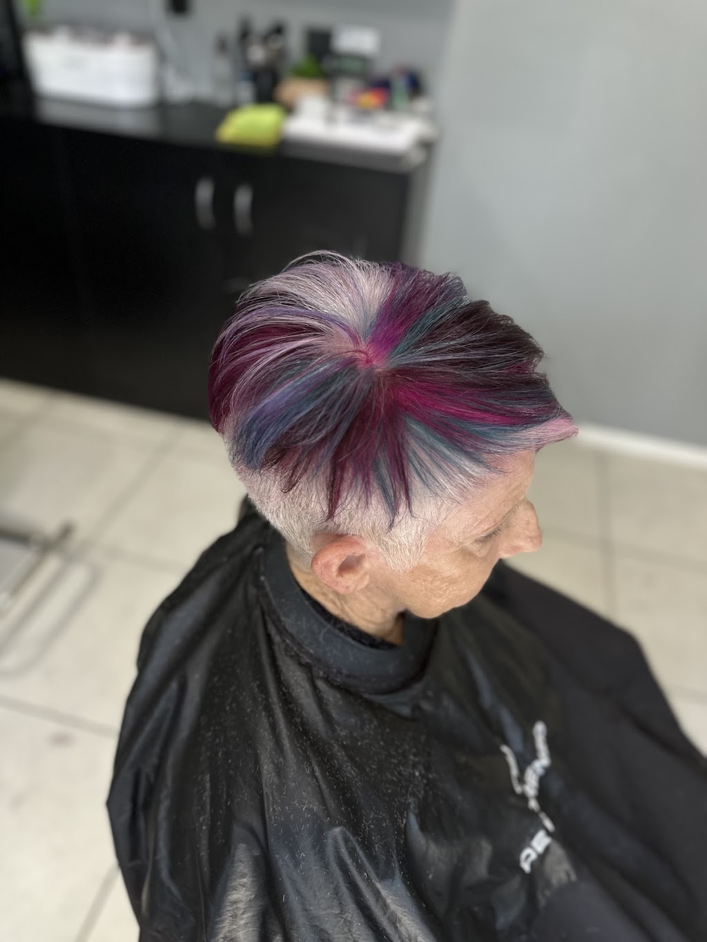 KMH Hair & Beauty | 15 St Helen Cres, Warner QLD 4500, Australia | Phone: 0422 887 587