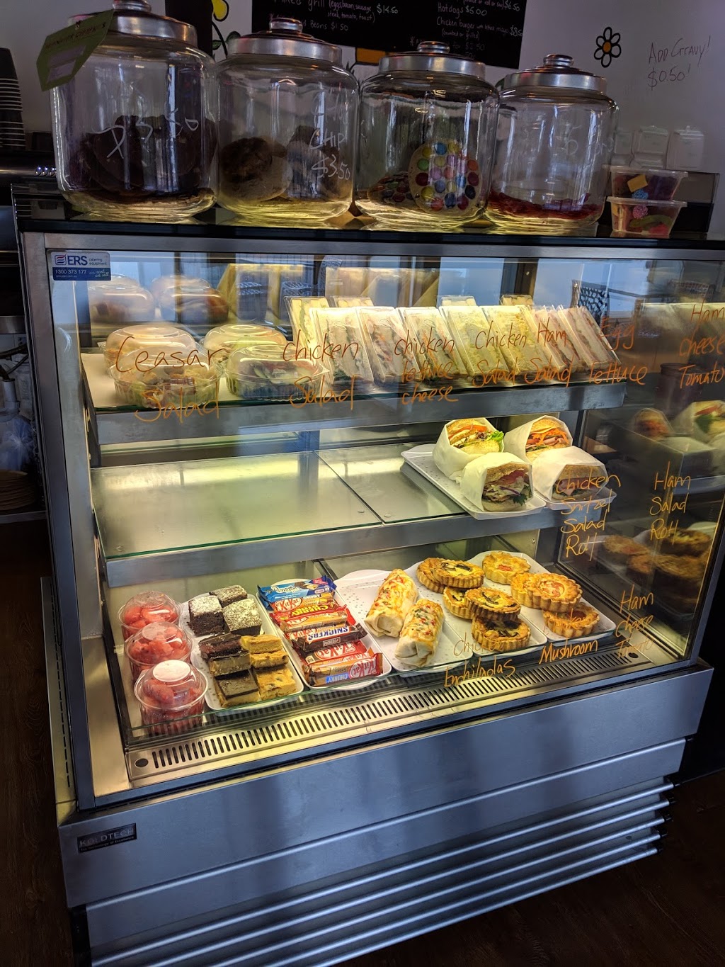 Busy Bee Takeaway & Cafe | 117 Sandgate Rd, Albion QLD 4010, Australia | Phone: (07) 3262 9382