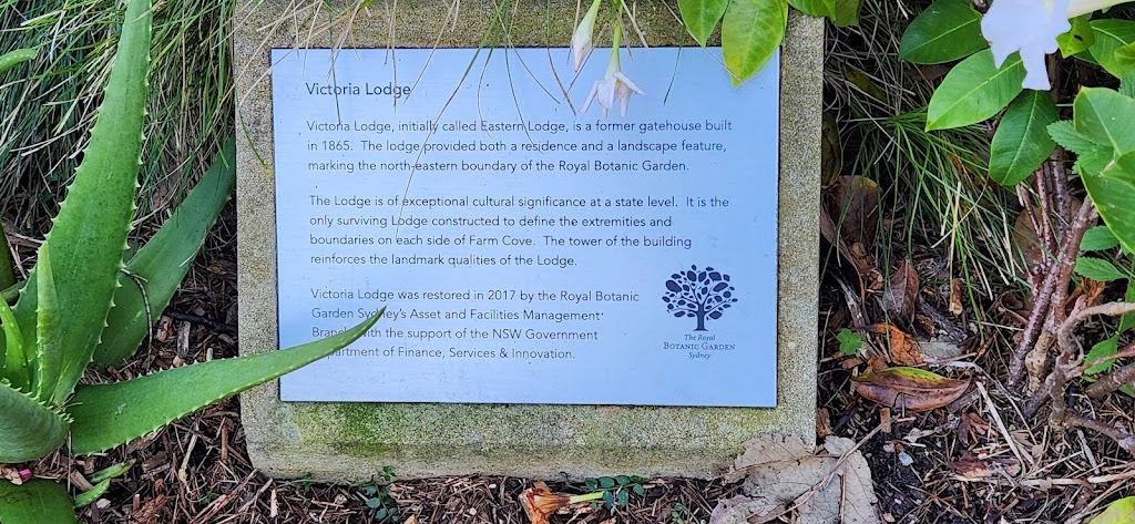 Victoria Lodge | Mrs Macquaries Rd, Sydney NSW 2000, Australia | Phone: (02) 9231 8111